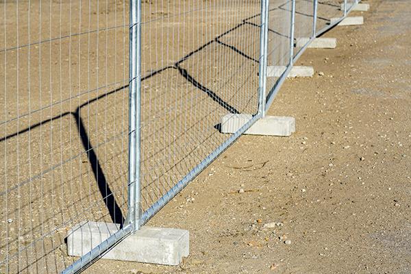 workers at Fence Rental Temple Terrace